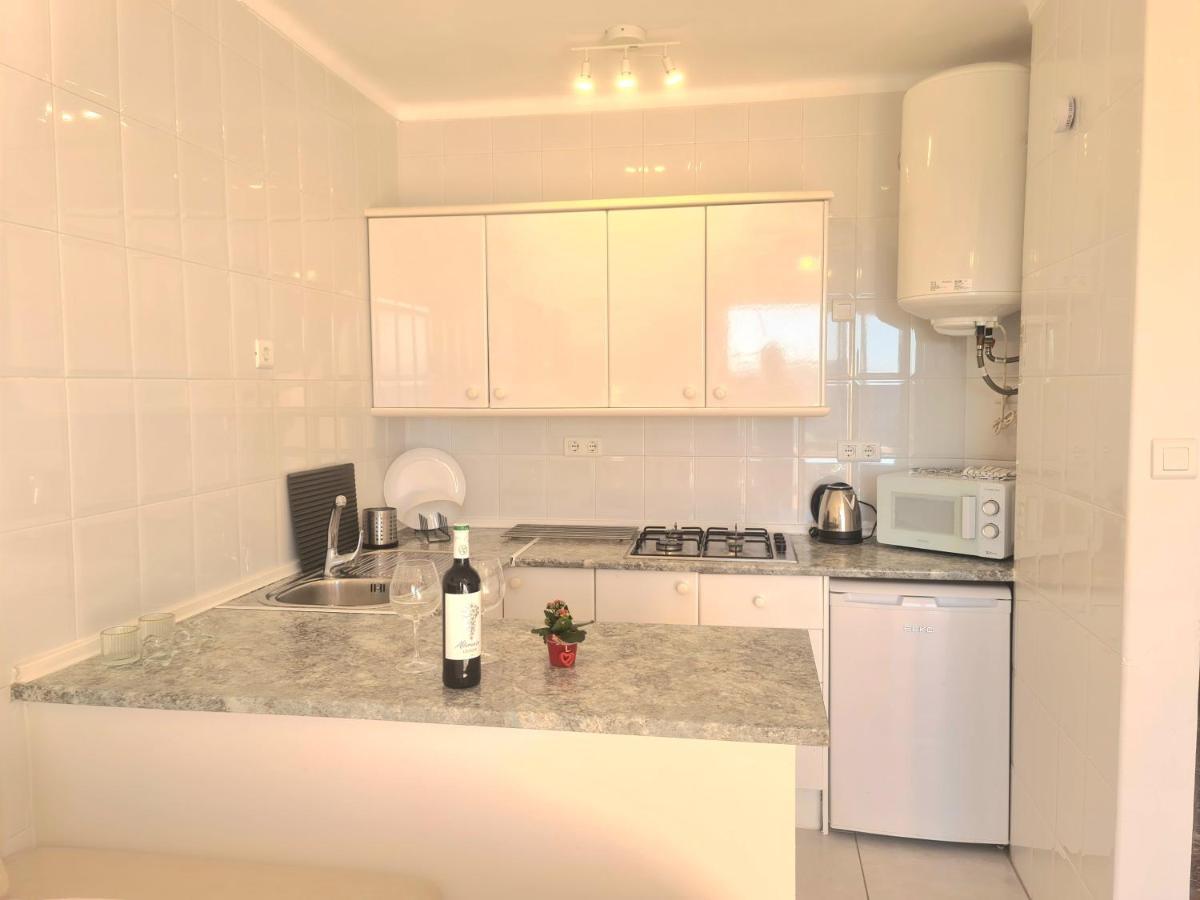 Aa Guest - The Golden Sea Views Eco Apartment بينالماذينا المظهر الخارجي الصورة