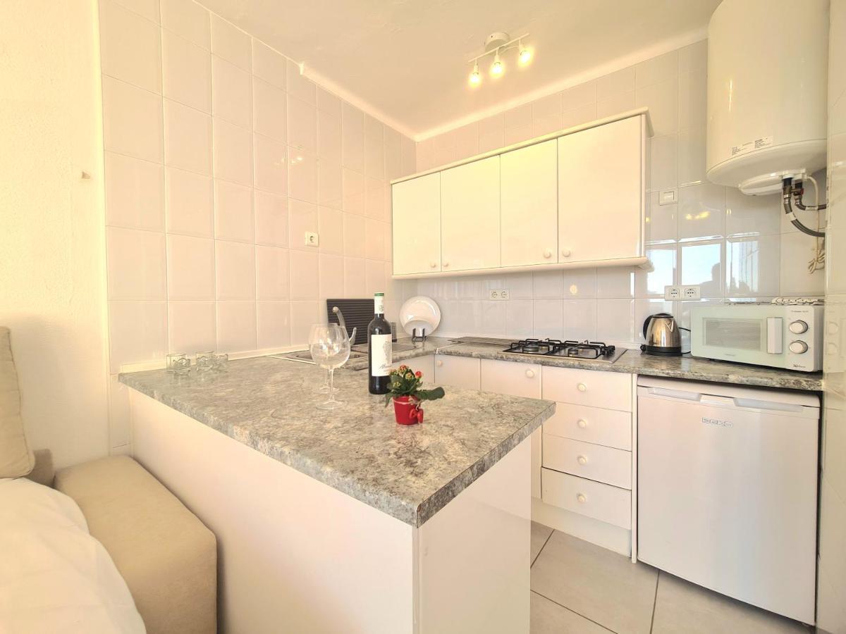 Aa Guest - The Golden Sea Views Eco Apartment بينالماذينا المظهر الخارجي الصورة