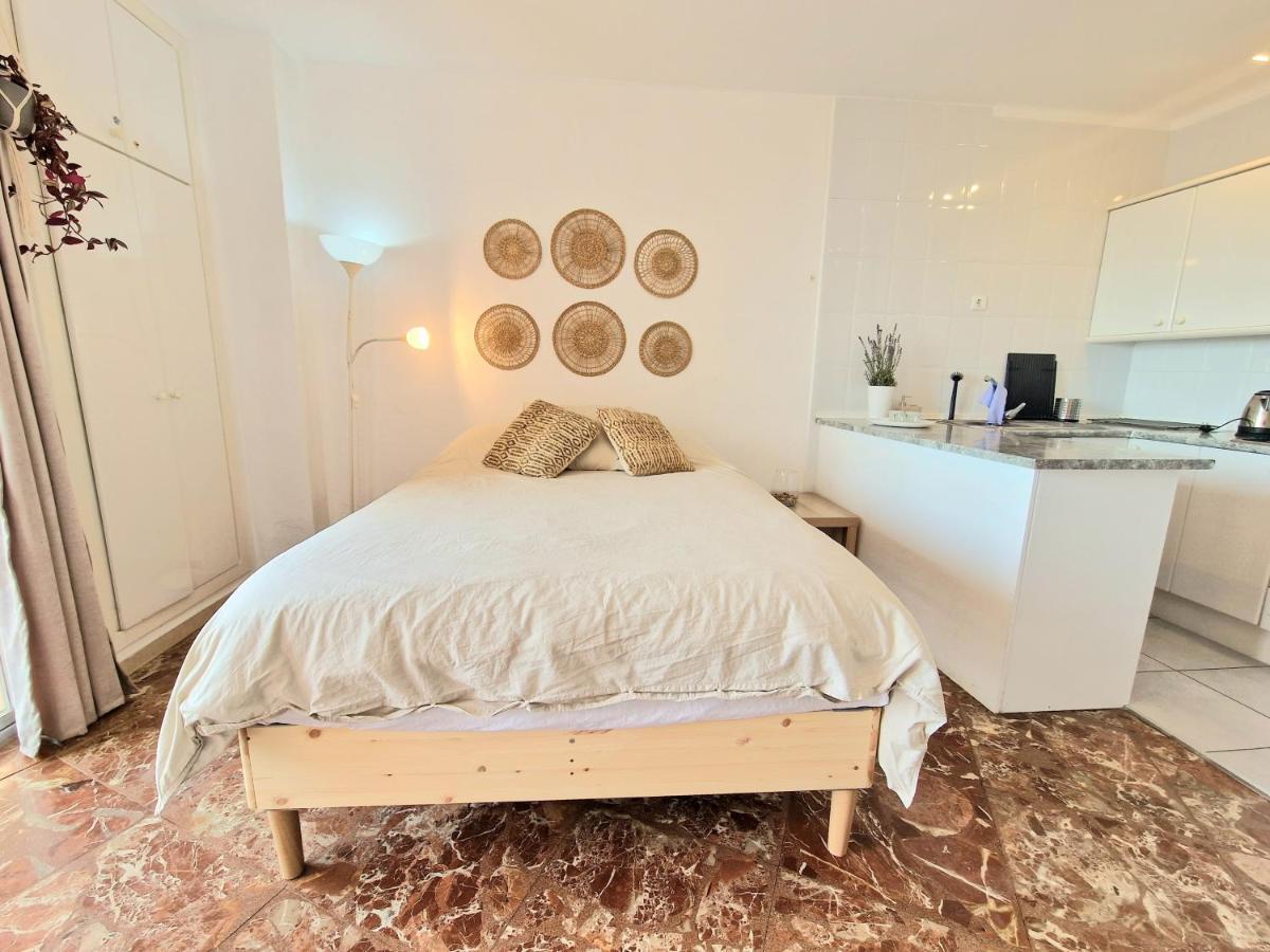 Aa Guest - The Golden Sea Views Eco Apartment بينالماذينا المظهر الخارجي الصورة