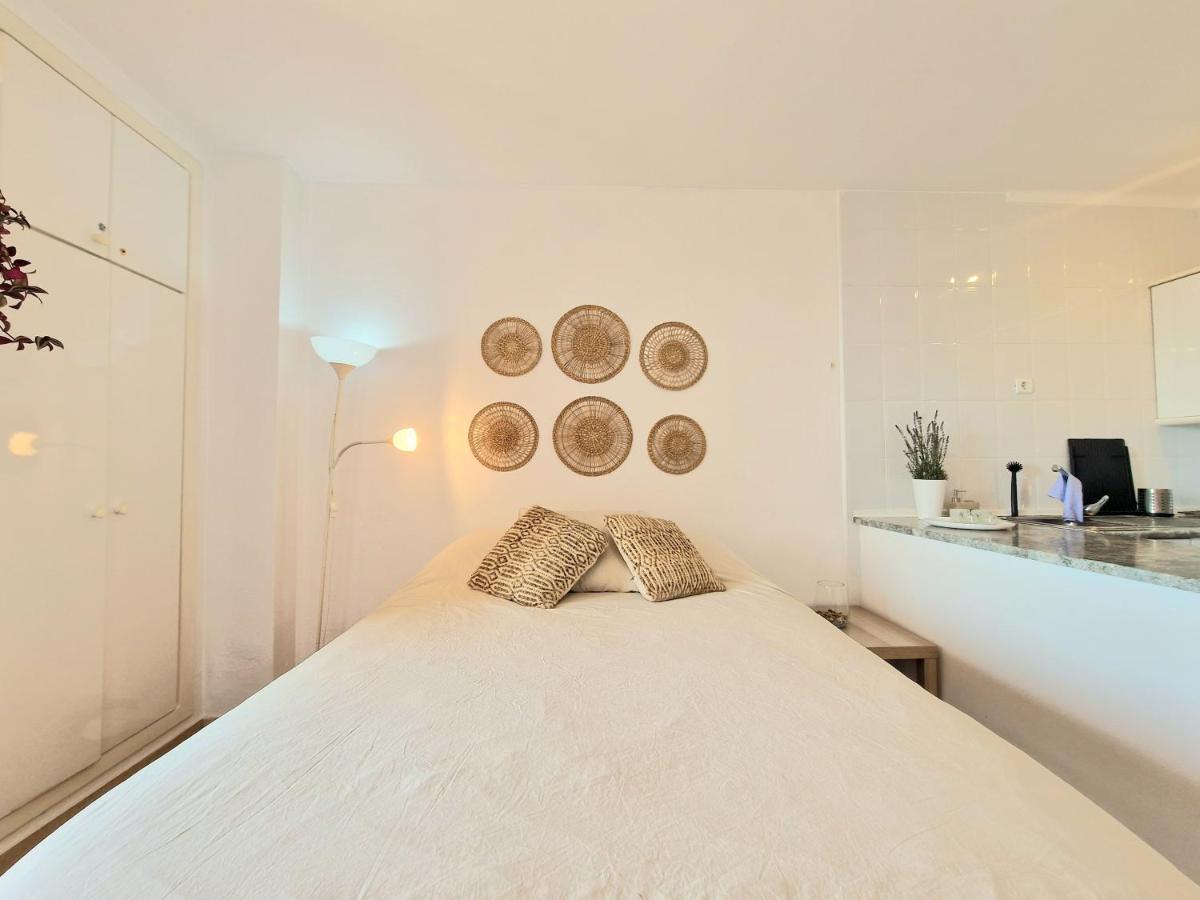Aa Guest - The Golden Sea Views Eco Apartment بينالماذينا المظهر الخارجي الصورة