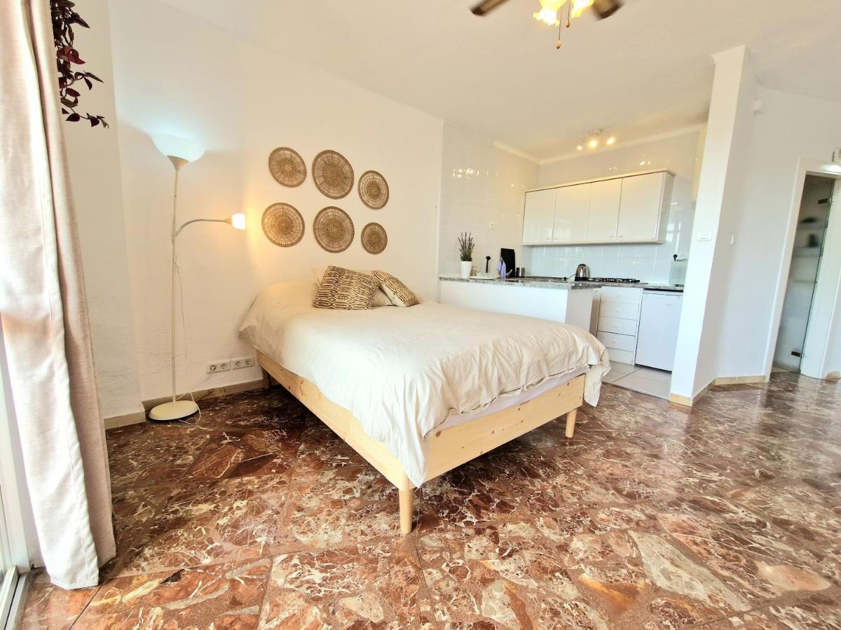 Aa Guest - The Golden Sea Views Eco Apartment بينالماذينا المظهر الخارجي الصورة